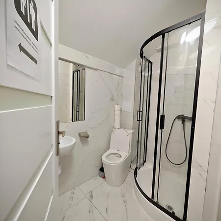 Apartamenty Hoza Attic Studio Варшава Номер фото