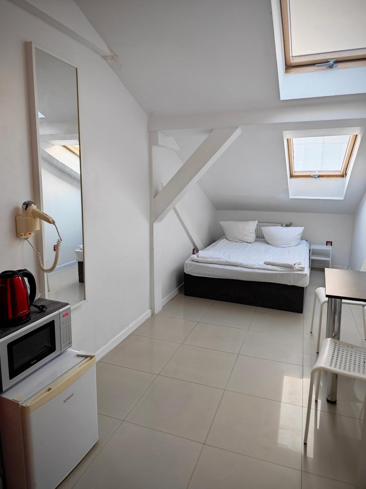 Apartamento Hoza Attic Varsovia